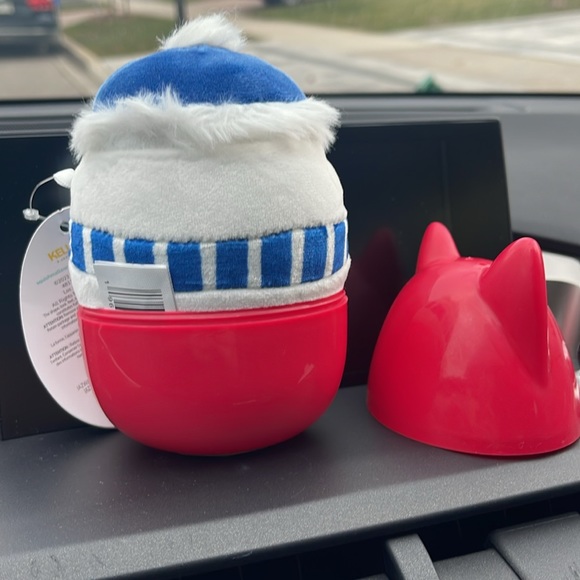 NWT Squishmallows Manny the snowman mystery squad - Picture 2 of 3